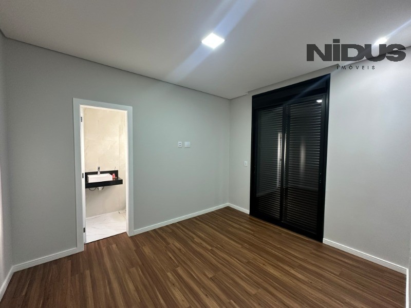 Casa, 3 quartos, 230 m² - Foto 13