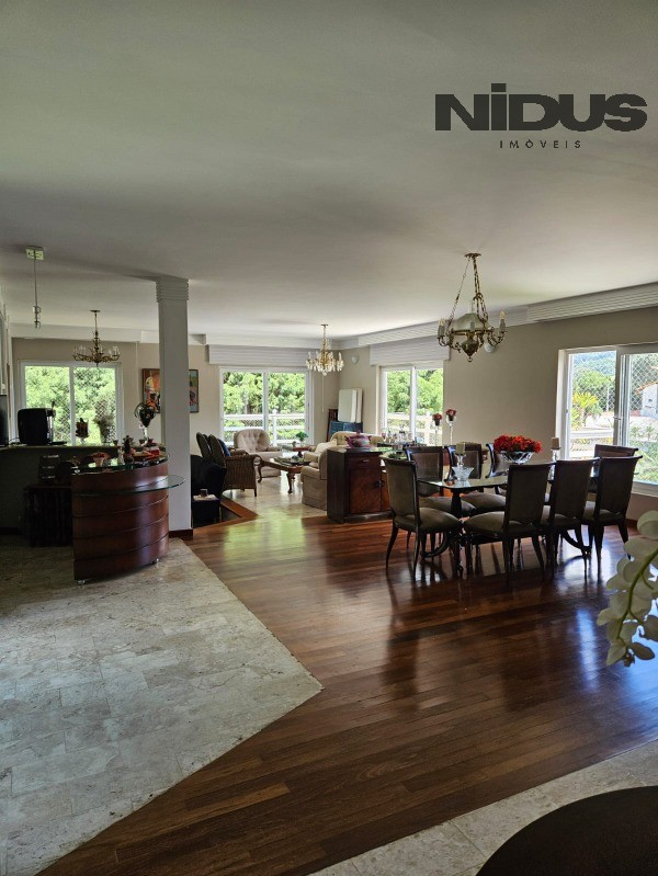 Casa, 3 quartos, 580 m² - Foto 1