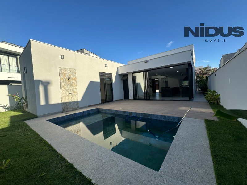 Casa, 3 quartos, 230 m² - Foto 3
