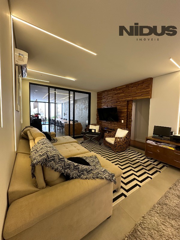 Casa, 3 quartos, 305 m² - Foto 3