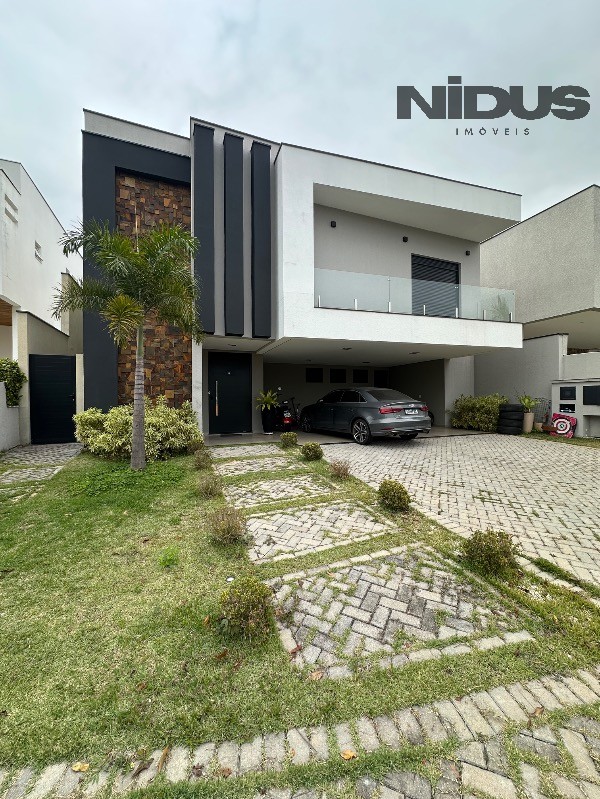 Casa, 3 quartos, 305 m² - Foto 1