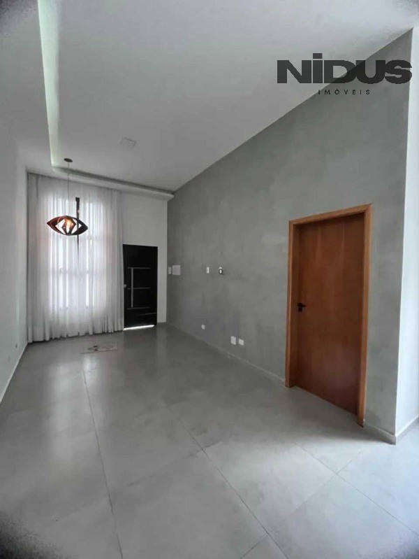 Casa, 3 quartos, 1489 m² - Foto 1