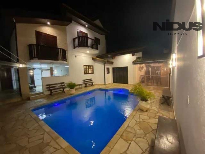 Casa, 3 quartos, 340 m² - Foto 3