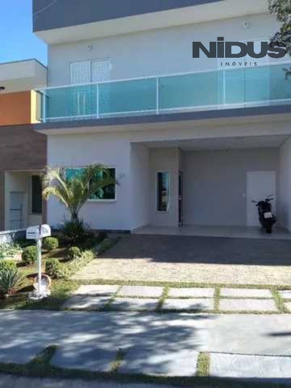 Casa, 4 quartos, 174 m² - Foto 1
