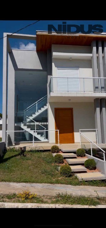 Casa, 3 quartos, 280 m² - Foto 1