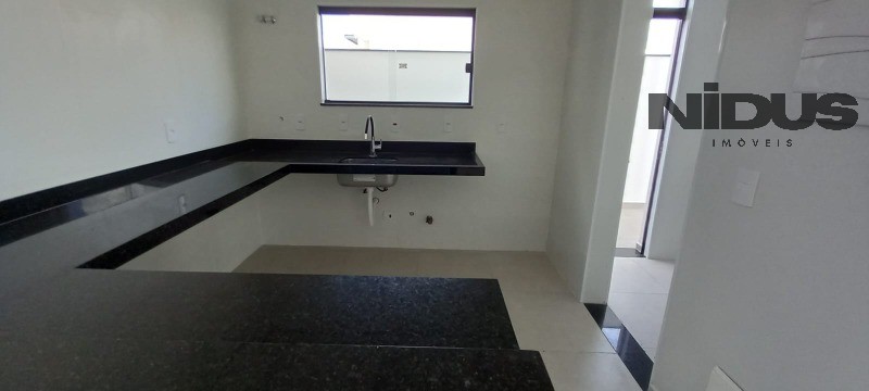 Casa, 3 quartos, 168 m² - Foto 3