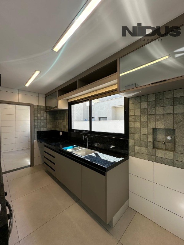 Casa, 4 quartos, 230 m² - Foto 14