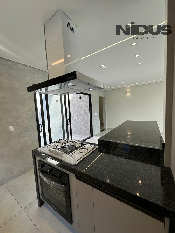 Casa, 4 quartos, 230 m² - Foto 17