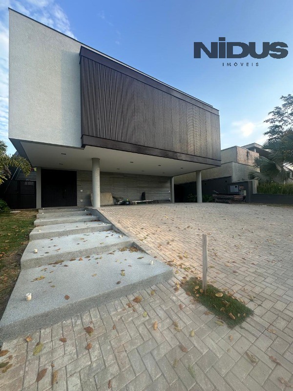 Casa, 4 quartos, 364 m² - Foto 1