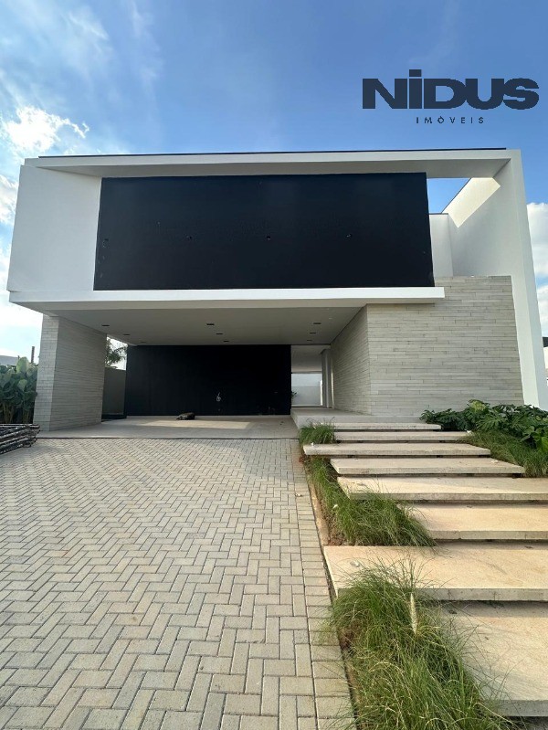 Casa, 4 quartos, 358 m² - Foto 2