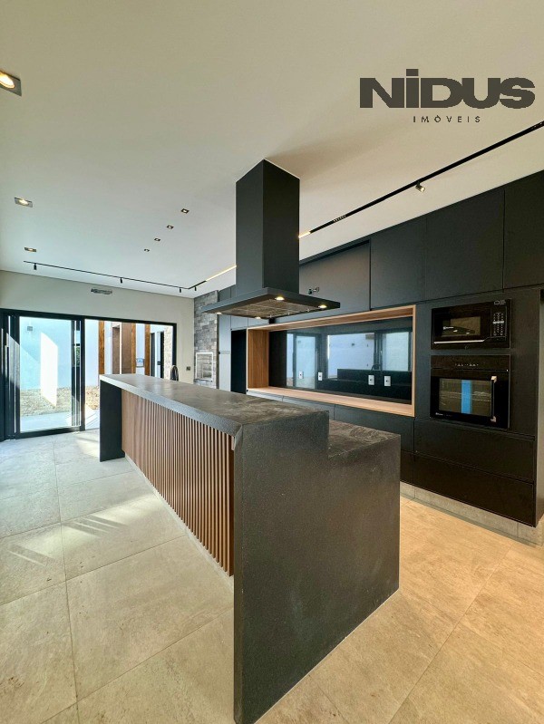 Casa, 3 quartos, 274 m² - Foto 13