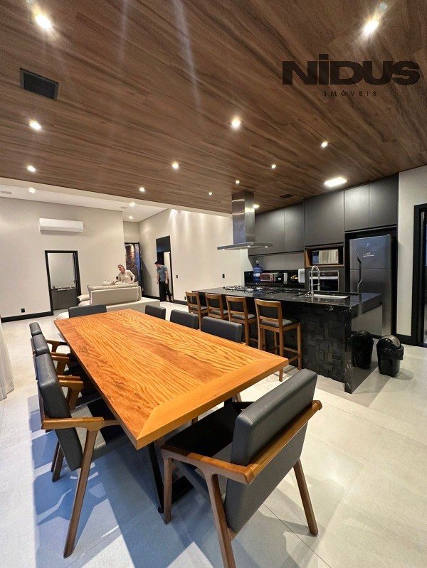 Casa, 3 quartos, 219 m² - Foto 18