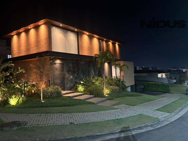 Casa, 4 quartos, 344 m² - Foto 1