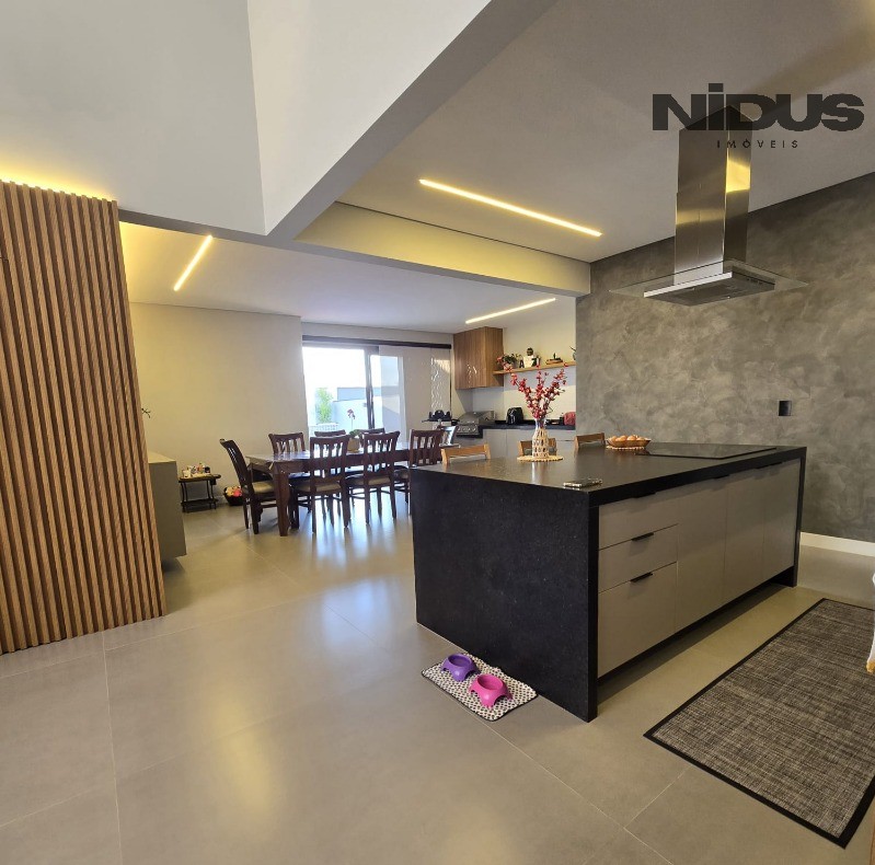 Casa, 3 quartos, 229 m² - Foto 7
