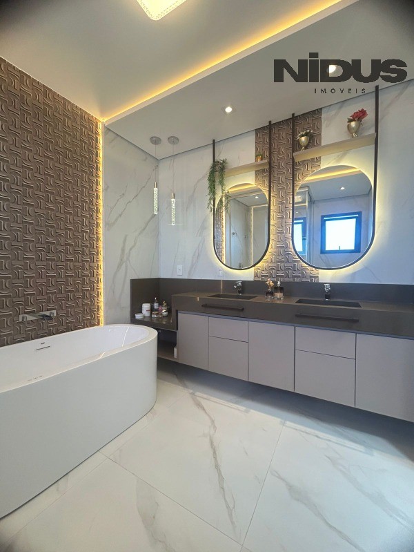 Casa, 3 quartos, 314 m² - Foto 19