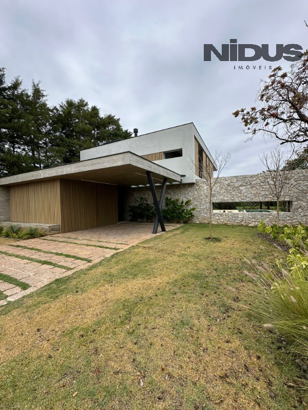 Casa, 3 quartos, 447 m² - Foto 1