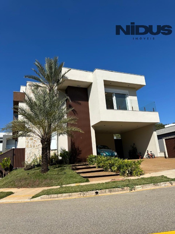 Casa, 4 quartos, 343 m² - Foto 1