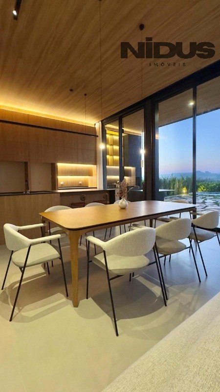 Casa, 3 quartos, 233 m² - Foto 11
