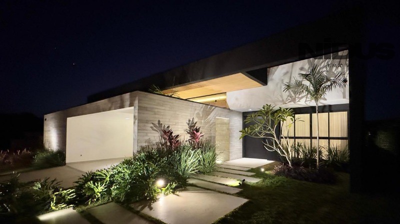 Casa, 3 quartos, 233 m² - Foto 2