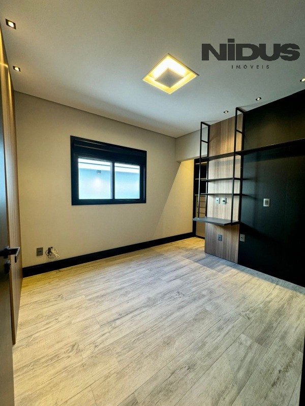 Casa, 3 quartos, 274 m² - Foto 26
