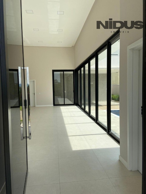 Casa, 3 quartos, 247 m² - Foto 3