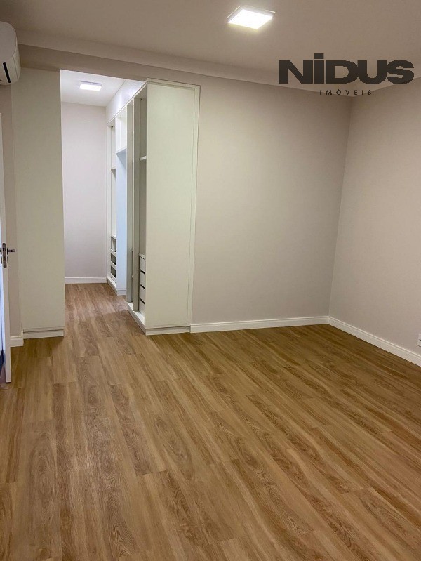 Casa, 3 quartos, 247 m² - Foto 5