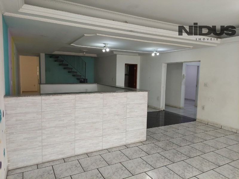 Prédio Inteiro, 300 m² - Foto 1