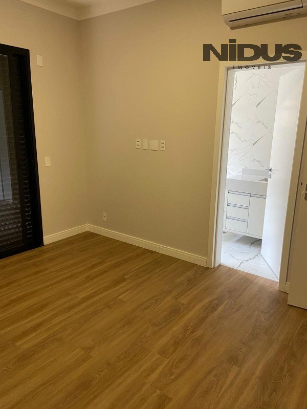Casa, 3 quartos, 247 m² - Foto 9