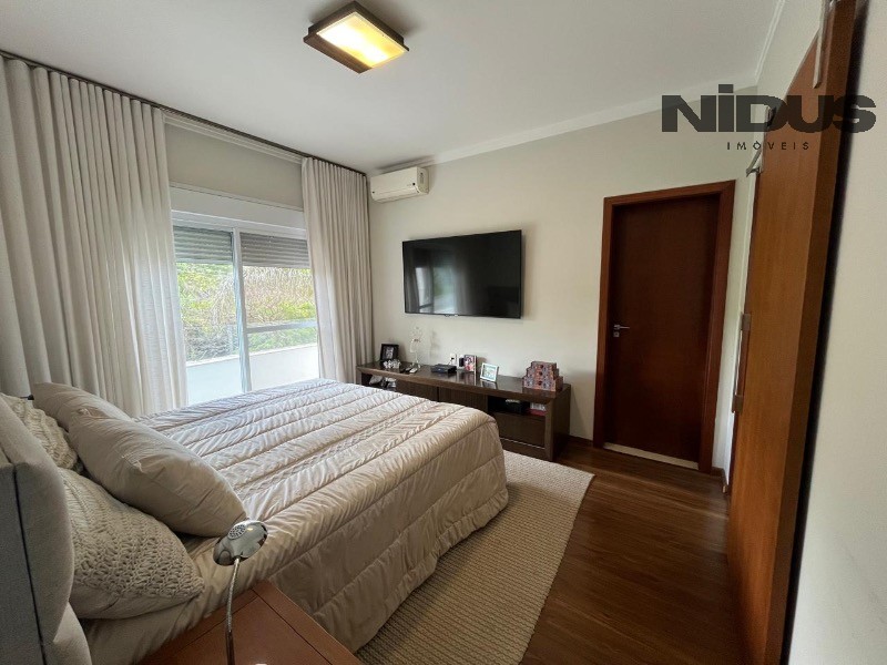 Casa, 3 quartos, 280 m² - Foto 13