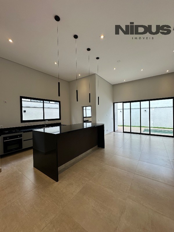 Casa, 3 quartos, 232 m² - Foto 4