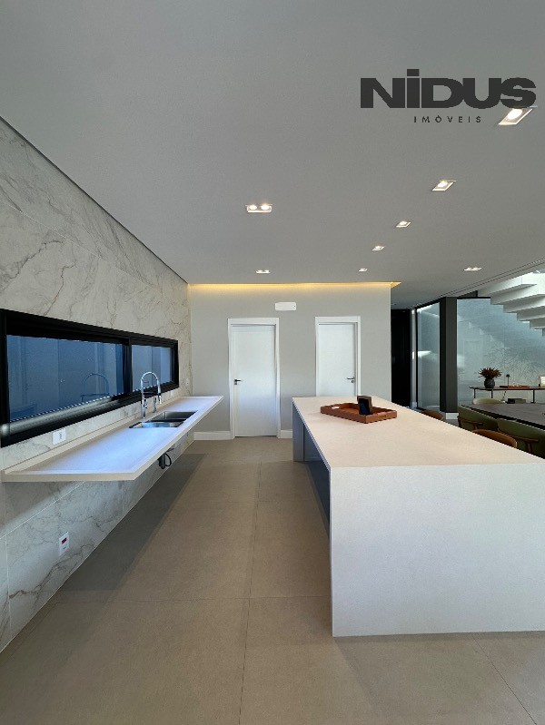 Casa, 4 quartos, 358 m² - Foto 34