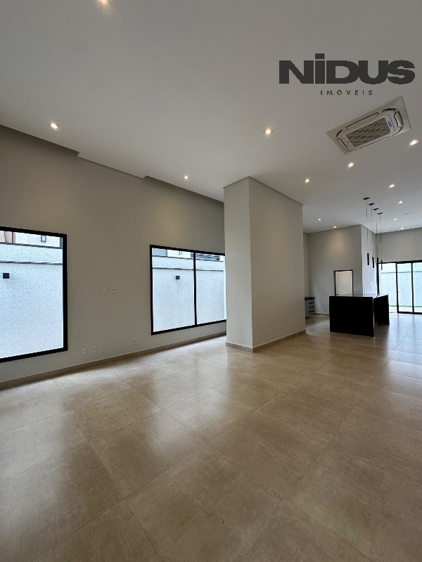 Casa, 3 quartos, 232 m² - Foto 2