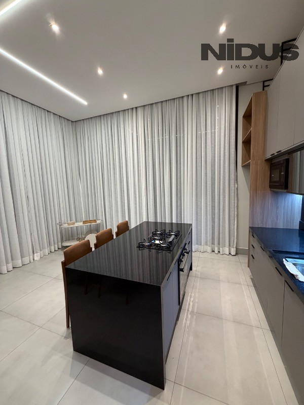 Casa, 3 quartos, 240 m² - Foto 11
