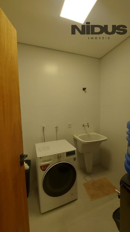 Casa, 3 quartos, 275 m² - Foto 27