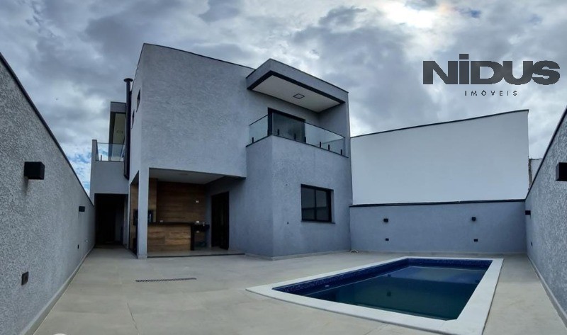 Casa, 3 quartos, 200 m² - Foto 1