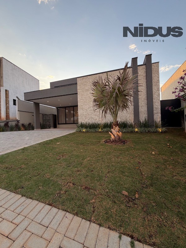 Casa, 4 quartos, 250 m² - Foto 1