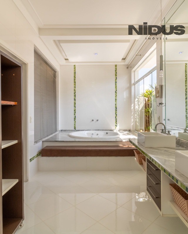 Casa, 3 quartos, 250 m² - Foto 2