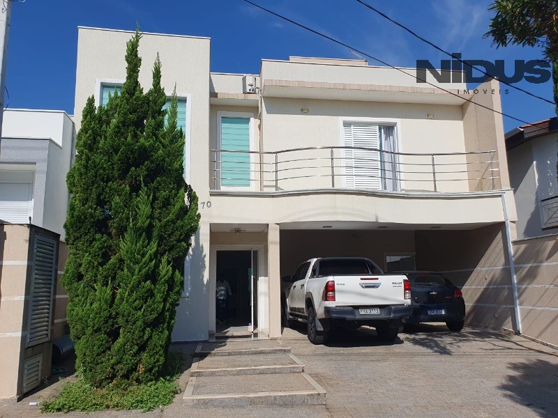 Casa, 3 quartos, 268 m² - Foto 1