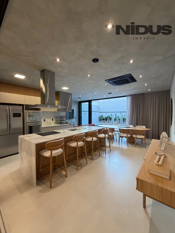 Casa, 4 quartos, 250 m² - Foto 5