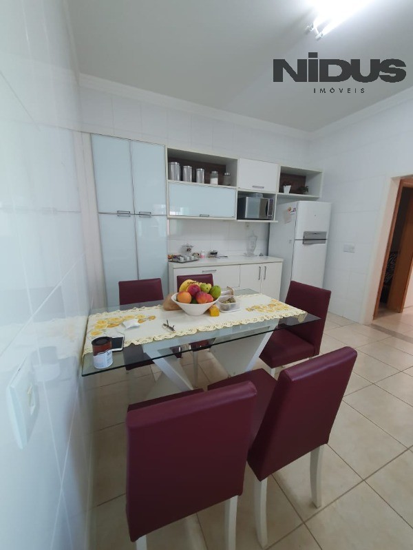Casa, 3 quartos, 268 m² - Foto 8
