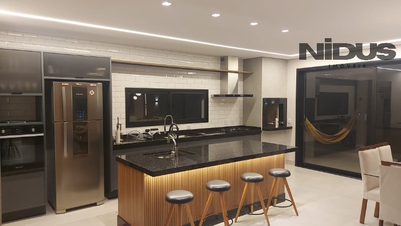 Casa, 3 quartos, 275 m² - Foto 20