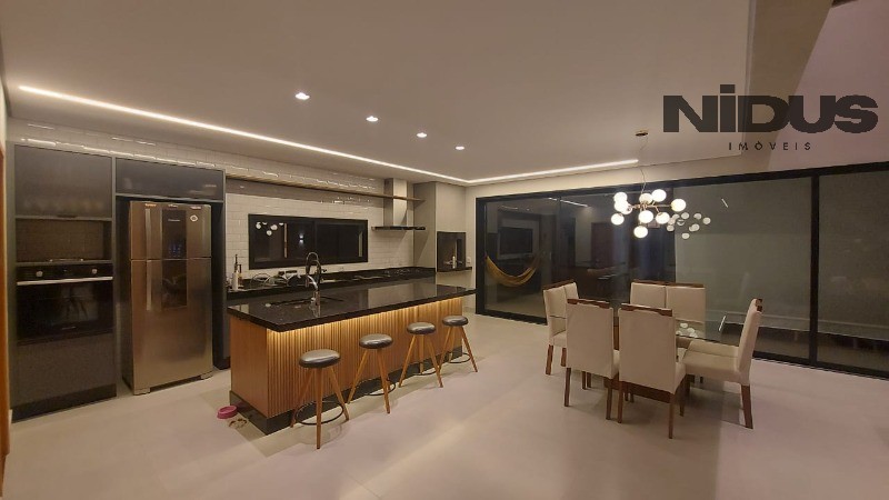 Casa, 3 quartos, 275 m² - Foto 21
