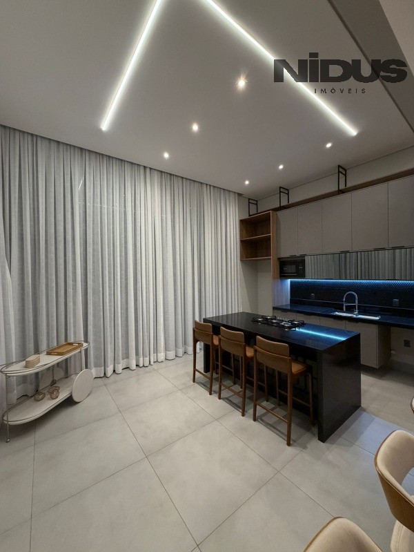 Casa, 3 quartos, 239 m² - Foto 15