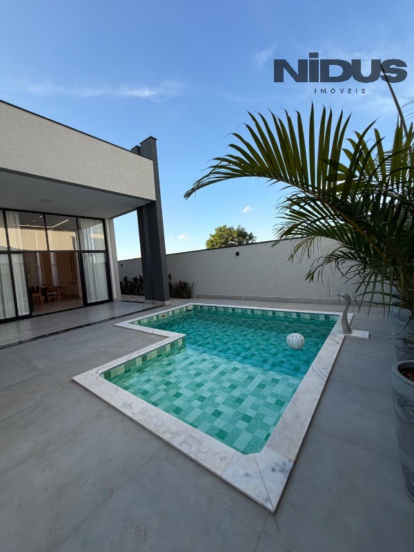 Casa, 3 quartos, 240 m² - Foto 2