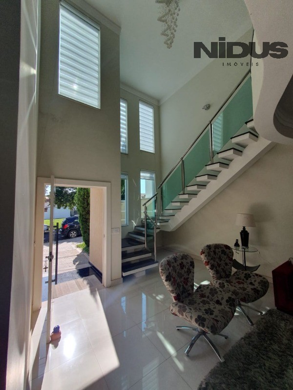 Casa, 3 quartos, 268 m² - Foto 2