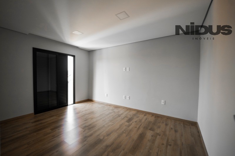 Casa, 4 quartos, 250 m² - Foto 35