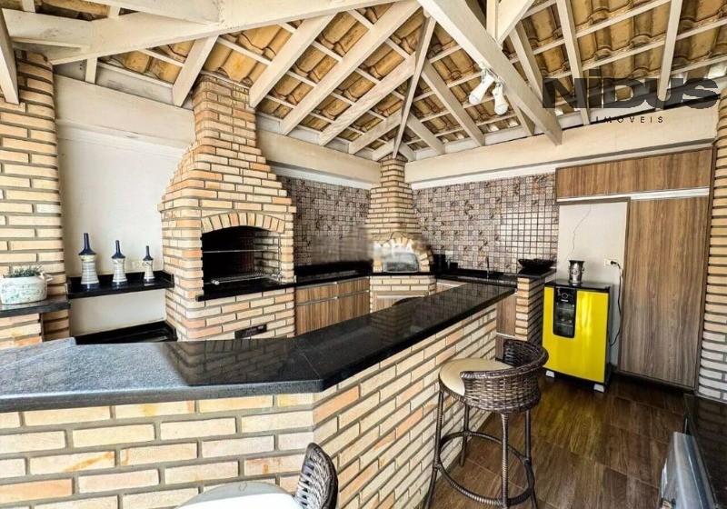 Casa, 3 quartos, 200 m² - Foto 2