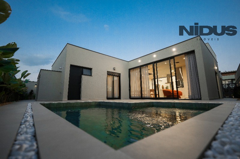 Casa, 4 quartos, 250 m² - Foto 32