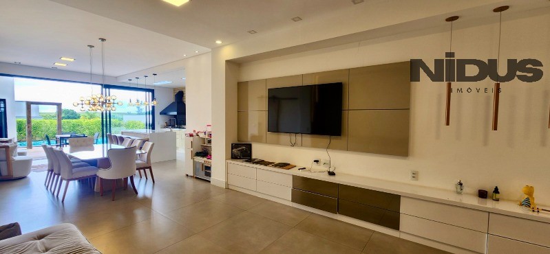 Casa, 3 quartos, 246 m² - Foto 19