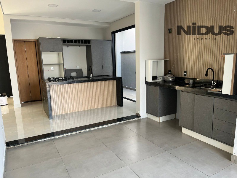 Casa, 3 quartos, 198 m² - Foto 3